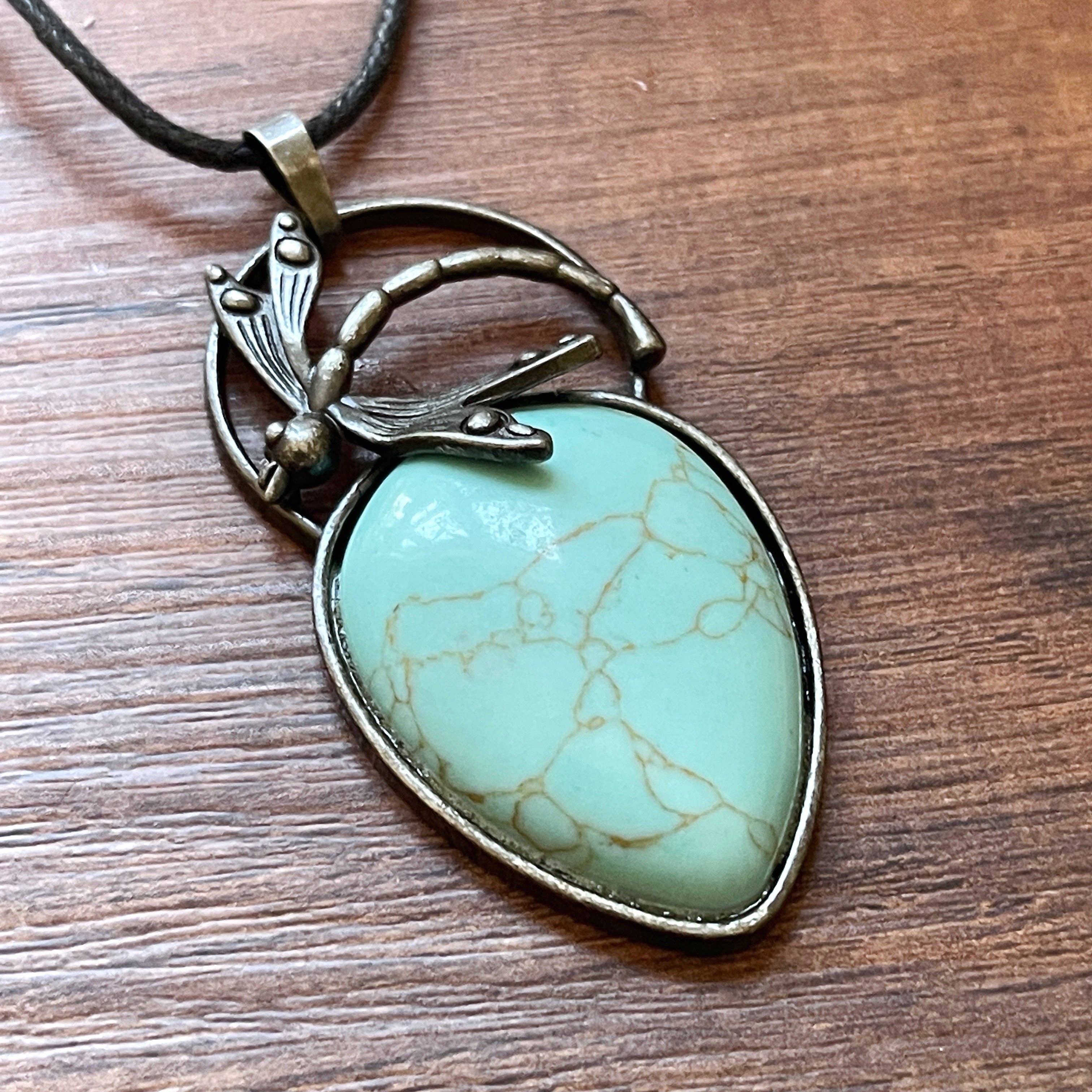 Peace Love Bling – Großhandel Kette mit Anhänger/Charm – Libellen-Anhänger mit Edelstein an Kette7