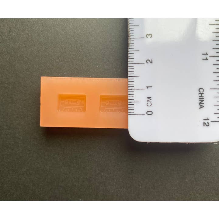 Kassettband Stud Örhänge Silikon Mögel, Retro för wholesale av EllaRaeMouldsVinyls