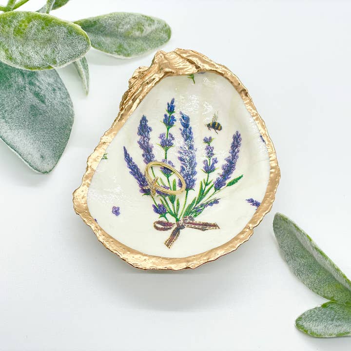 Alison Brooke Designs – Großhandel Schmuckschalen – Muschelschale mit Lavendel-Dekor als Schmuckschale1