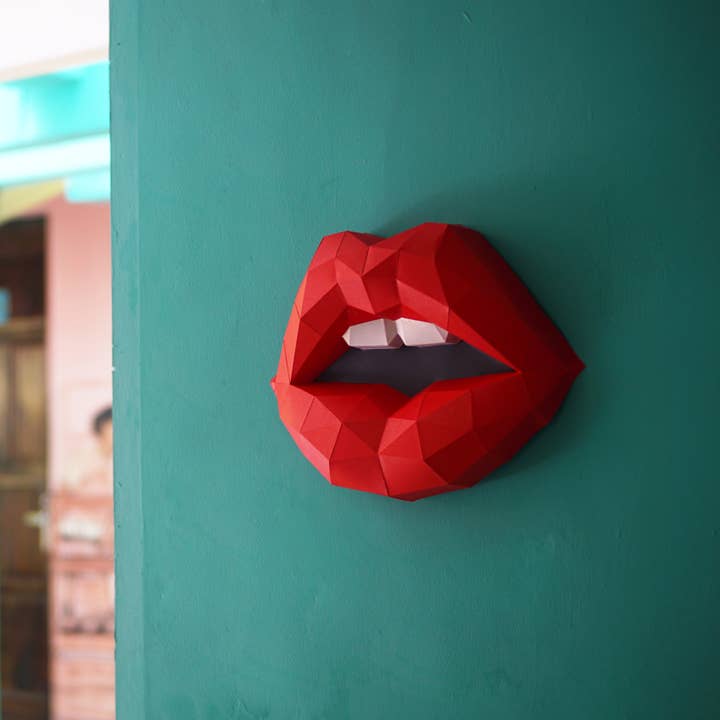 PAPERCRAFT WORLD - Wholesale Wall Accent - Red Lips PaperCraft Origami Wall Art