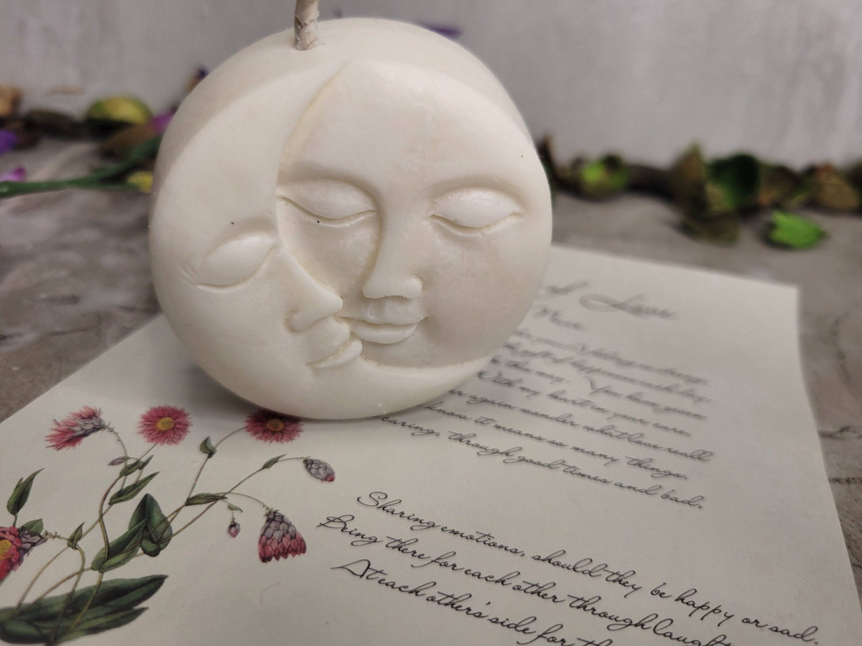 My Magic Place Shop - Wholesale Novelty Candle - Moon and Sun Soy Candle ,  Sun and Moon Candle, Moon Candle,1