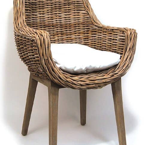 CHAISE EN ROTIN AVEC COUSSIN pour la vente par Bacon Basketware