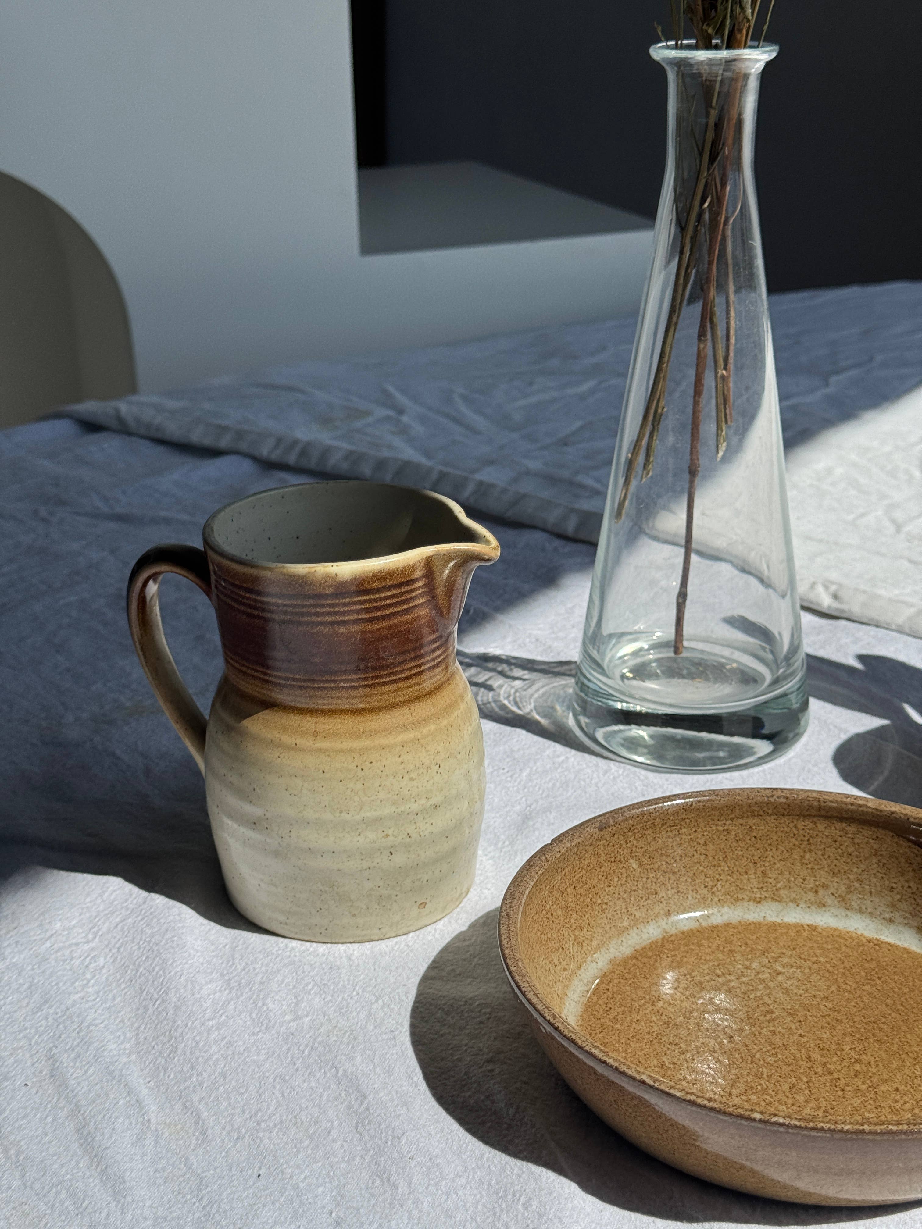 Beige Petite carafe en grès vintage marque Vieux Grès 50 cl en vente sur Faire11