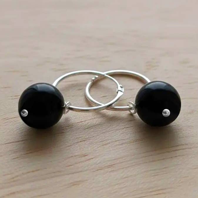 Onyx - Silber und 8 mm Stein Creolen für den Großhandel von Ethike.eu