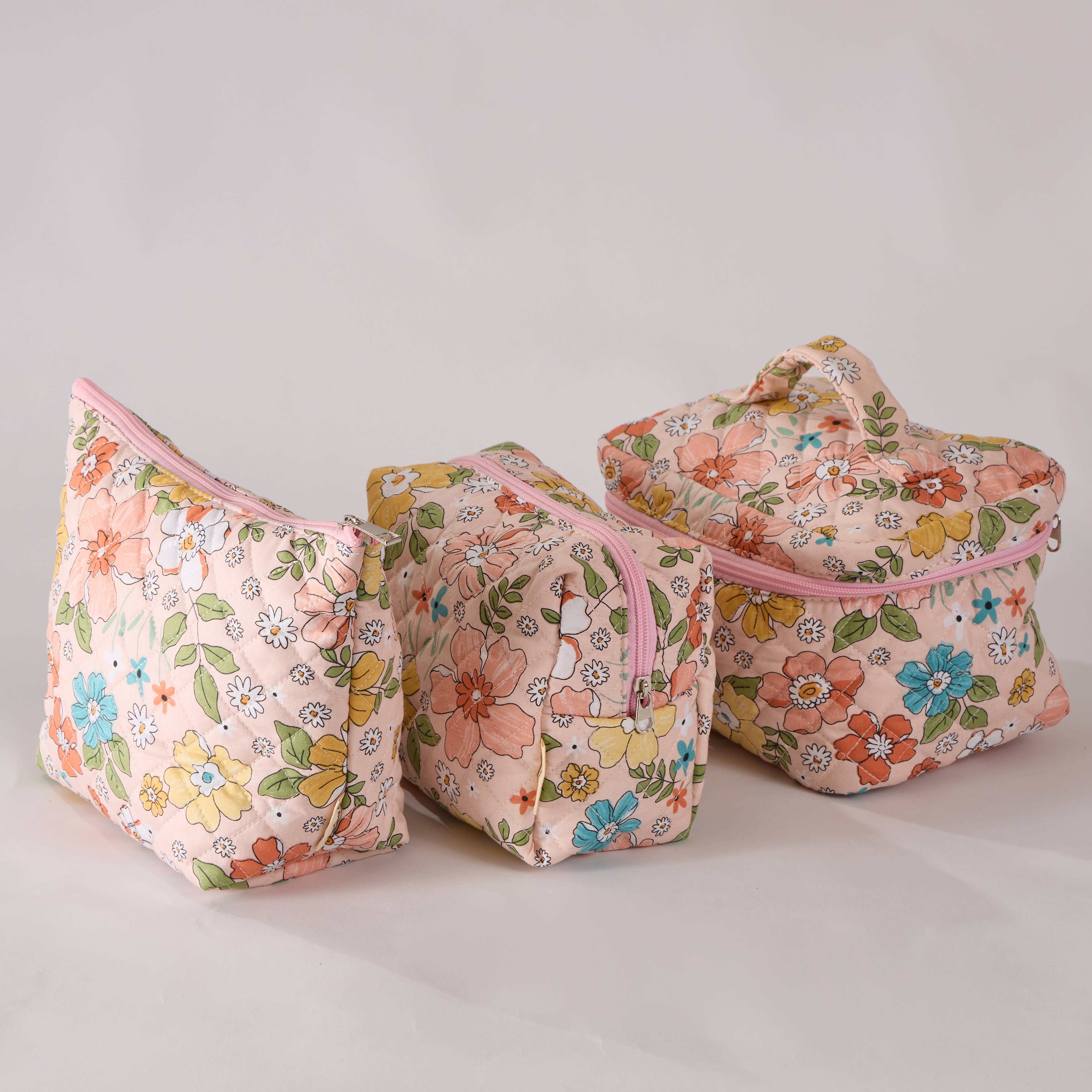 Sparkle Being - Venta al por mayor Bolsa para maquillaje - Bolsa de maquillaje acolchada con diseño floral Bloom - Bolsa de aseo3