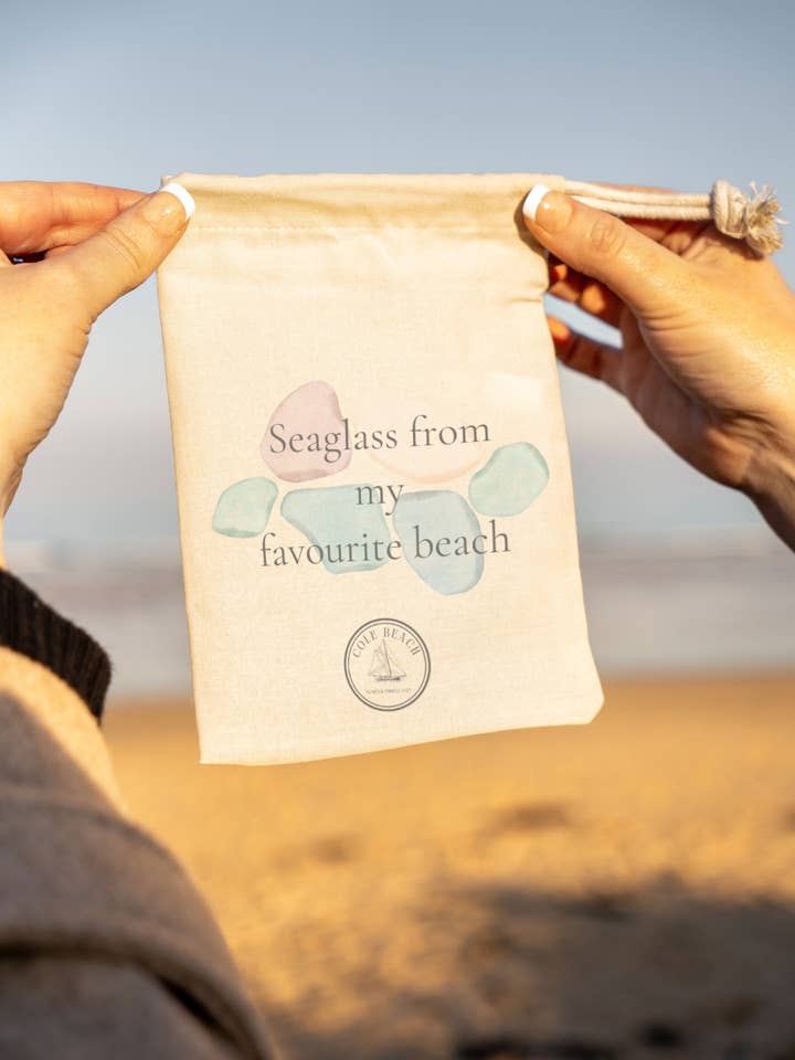 Vidro de Mar da Minha Praia Favorita - Saco de Recordações com Cordão por atacado de Cole Beach - Northumberland