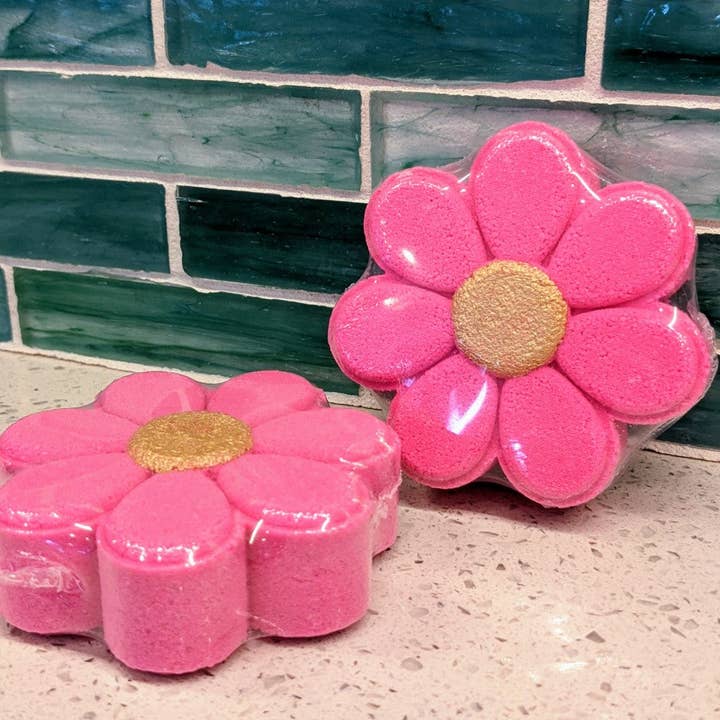 Beachy Bubbles Bath Co - Wholesale Bath Bomb/Fizz - Pink Petals Flower Bath Bomb