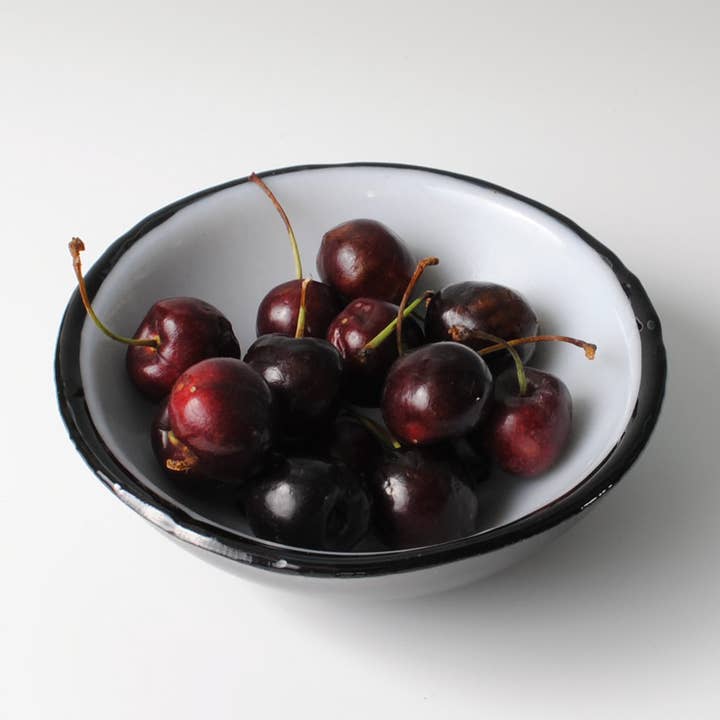 Kiku Handmade | Contemporary Fused Glass Home Goods - Wholesale Decorative Plate/Dish/Bowl - Skull Fused Glass 5" Small Bowl2