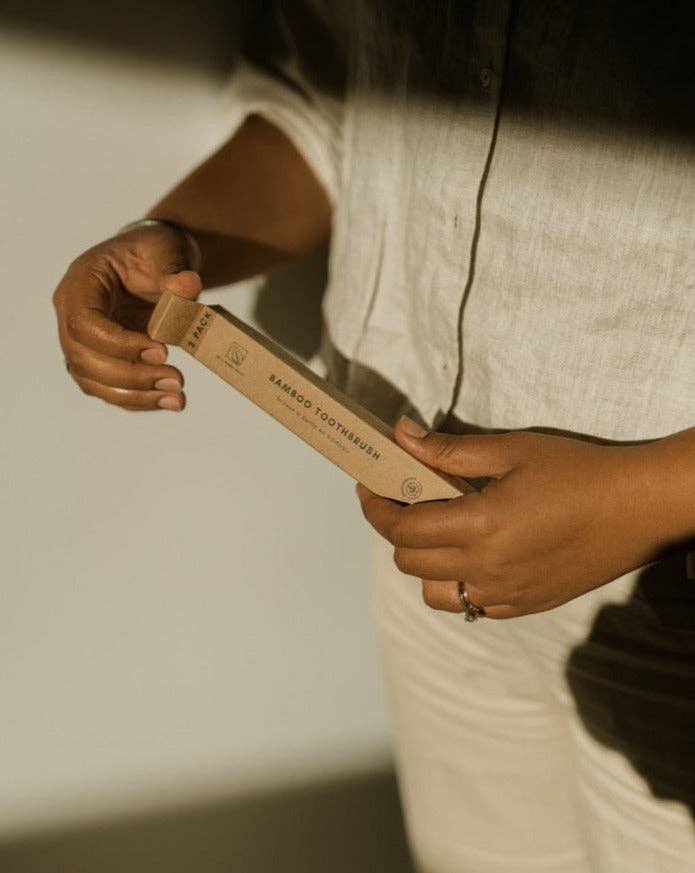 Zero Waste MVMT - Vente Brosses à dents - Paquet de 2 brosses à dents en bambou | Zéro déchet, source durable7