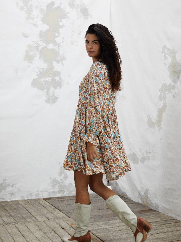 APRIL-KLEID für den Großhandel von Maggie Sweet