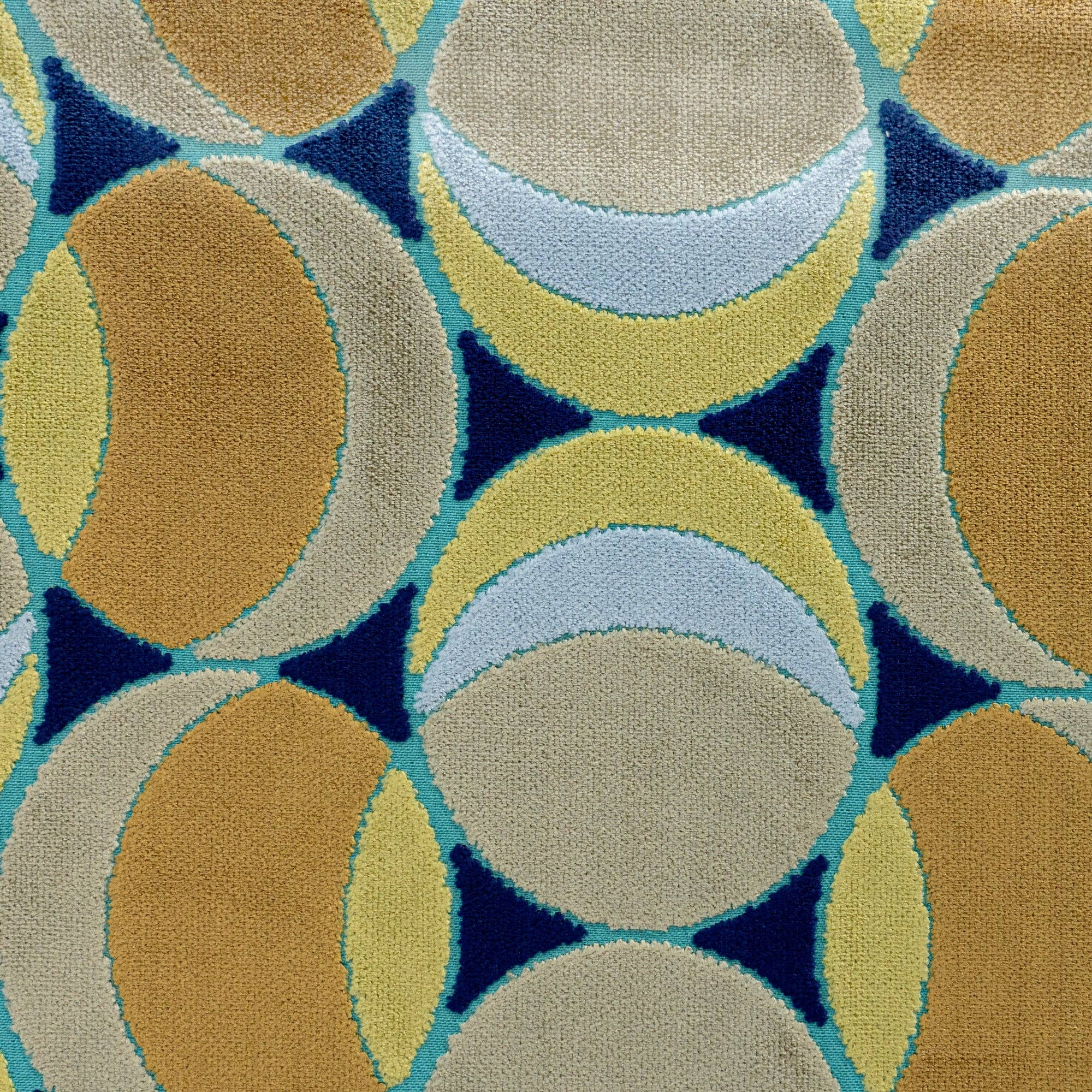 Top Fabric – Engroshandel Stofbolt – HIGHBALL - MULTIFUNKTIONELT GEOMETRISK SKÅRET FLØJLBETRÆK VED GÅRDEN6