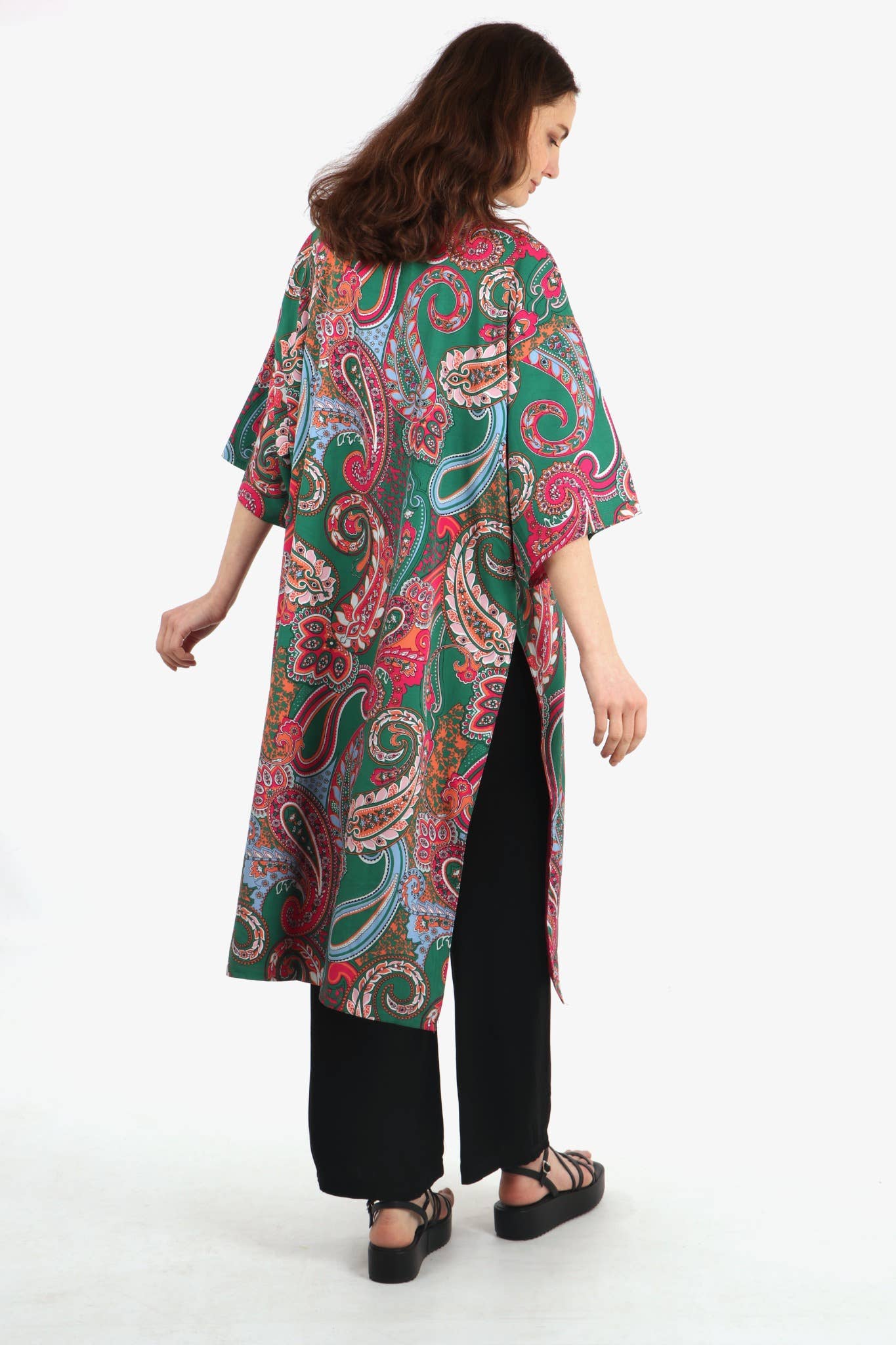 Sarta - Vente Kimono – femme - Veste kimono mi-longue à imprimé cachemire en vert3