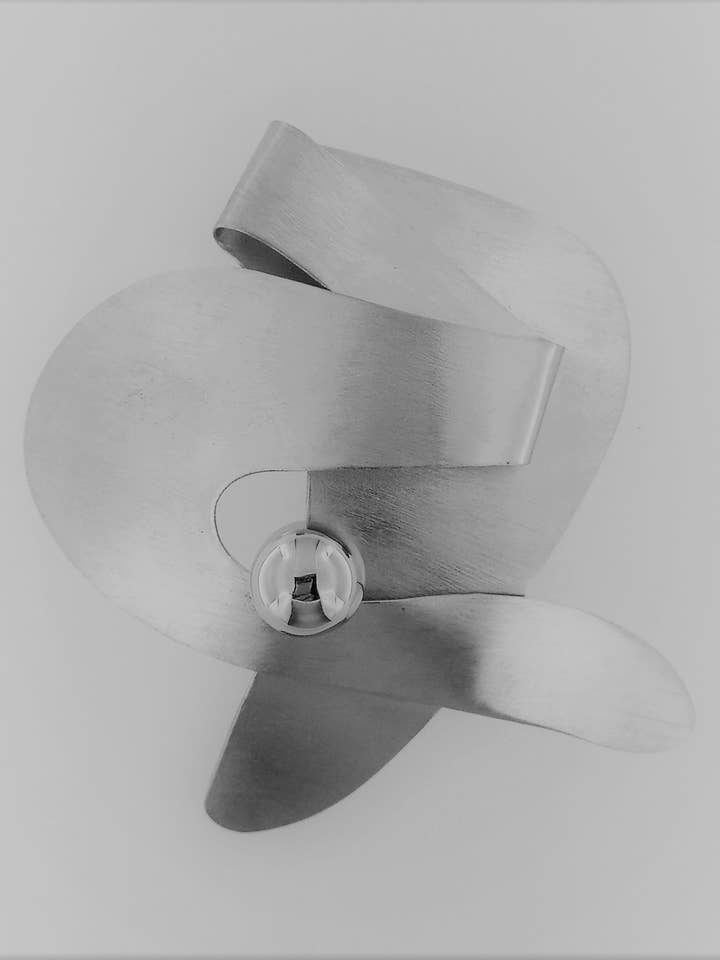 MANTIS PENDANT for wholesale by Oggidonna