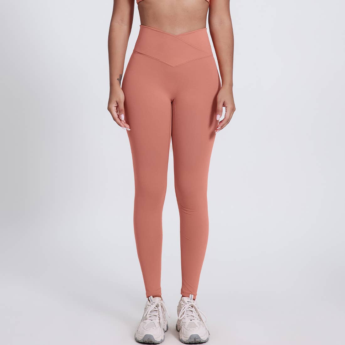 Sodalemon – Engroshandel Sports-/loungeleggings – til kvinder – Sodalemon dameleggings med krydset høj talje i ensfarvet design6