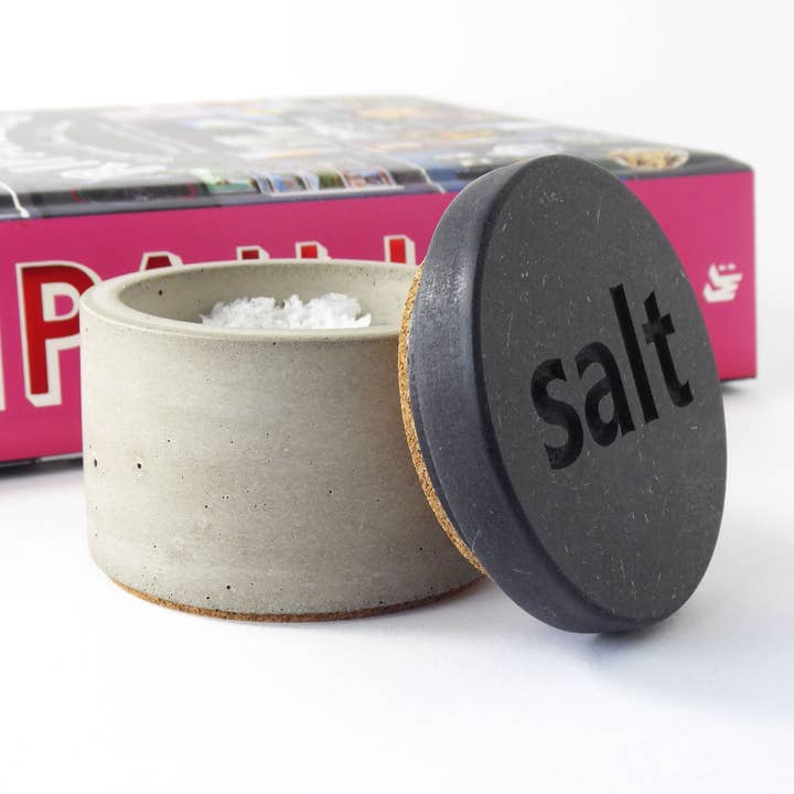 Concrete salt pot with black engraved wooden lid for wholesale by Sarus Originals