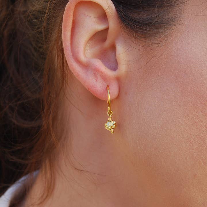 Brincos de prata esterlina com bolas de diamante por atacado de Yneda Jewels