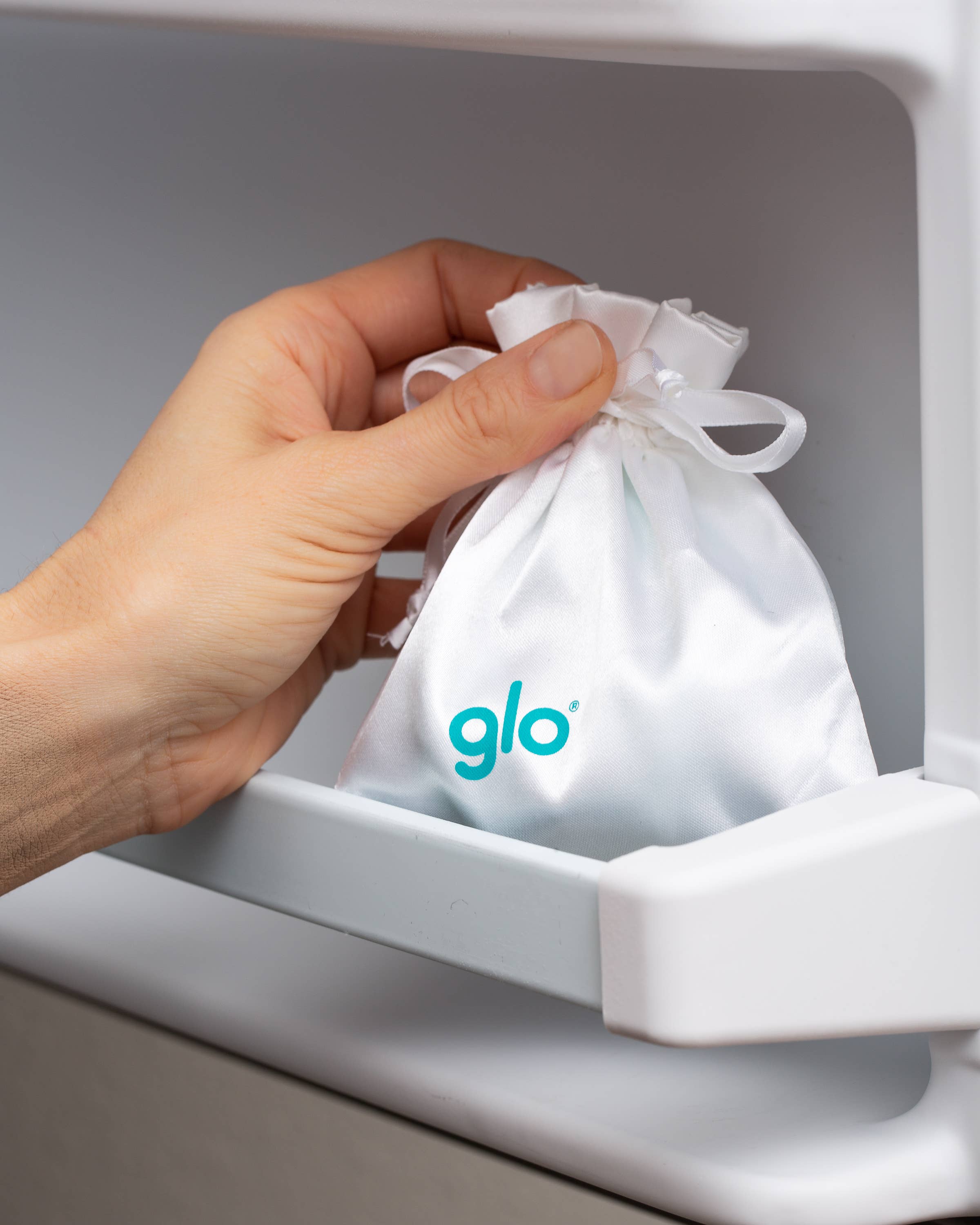 Glo - Wholesale Body Massager - Glo910 Cool Legs Cryomassage Roller3