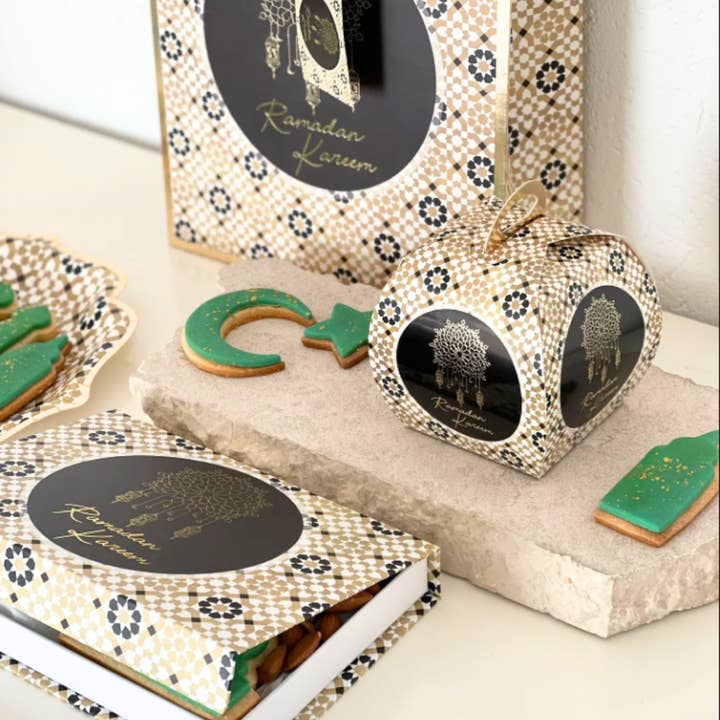 Peacock Supplies - Wholesale Gift Box - Ramadan Kareem Gift Box - Black & Gold4