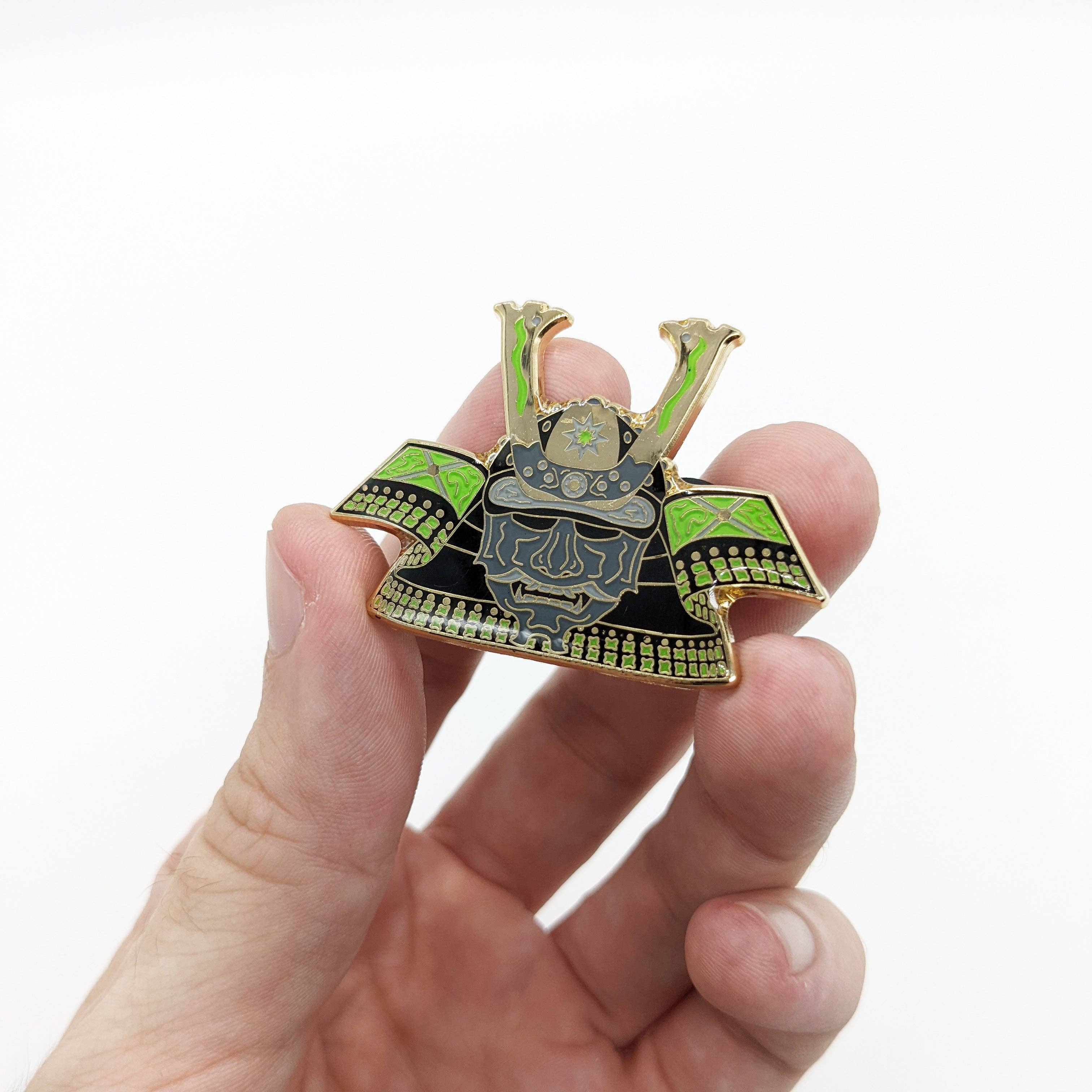 Anima - Wholesale Lapel Pin/Button - Venomous Kabuto Enamel Pin1