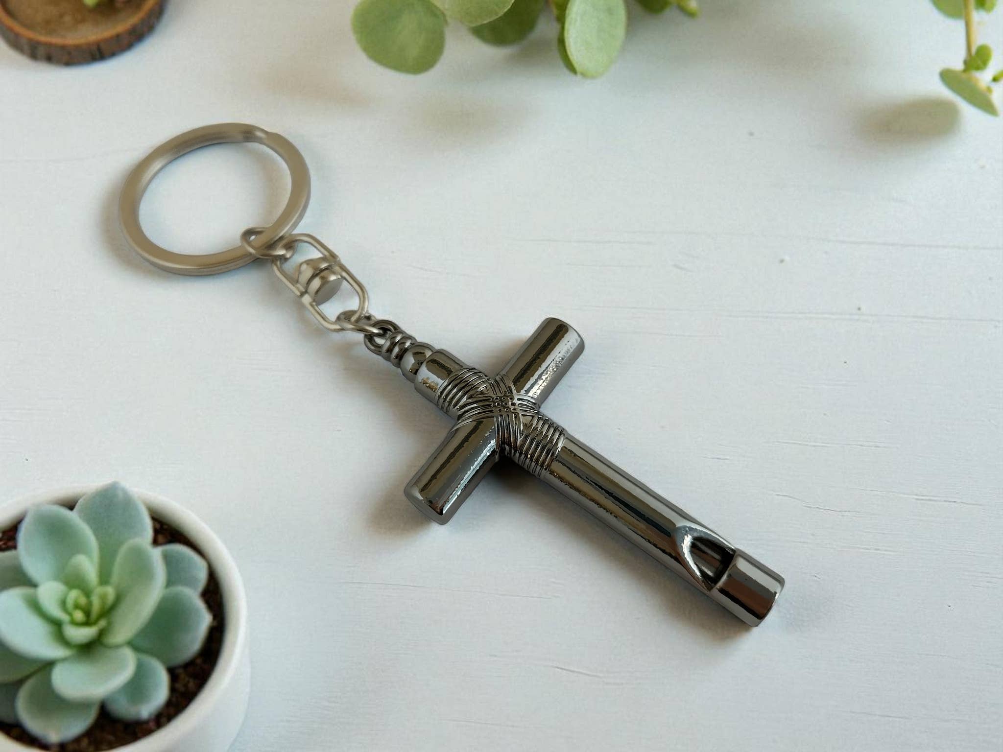 Piccadilly Pendants - Wholesale Keychain - Unisex - Cross Whistle Key Chain0