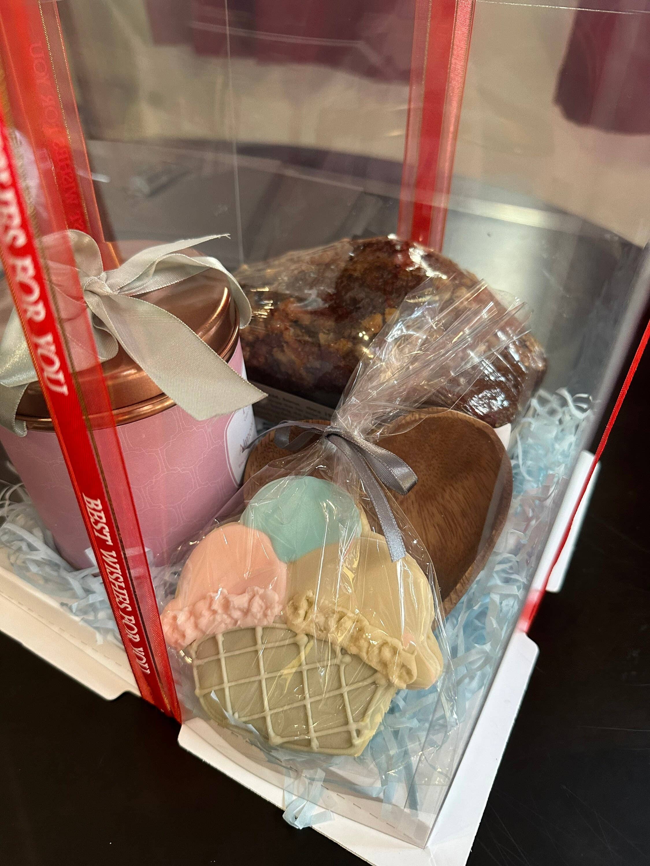 Woodware&Co - Vente Bol de service - Ensemble de 4 bols en forme de cœur en bois d'acacia faits à la main2