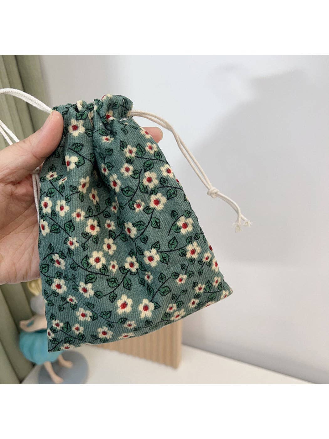 Funkyrel® Atzbranding Limited - Wholesale Pouch - Women's - Cosbai - Floral Drawstring Pouch - Mini & Portable0