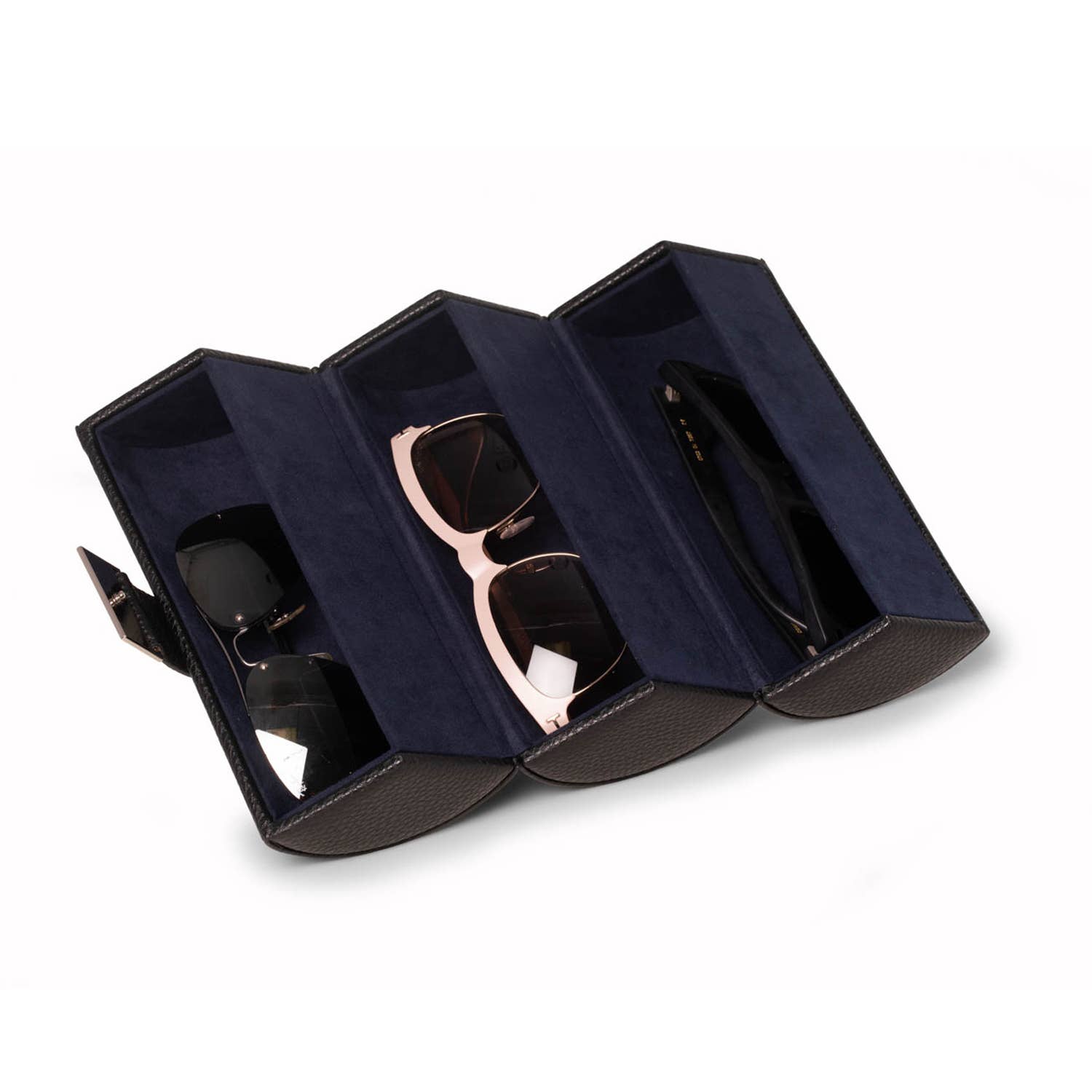 BeyBerk International - Wholesale Eyewear Cases & Holders - Unisex - Leather Travel Sunglass Roll1