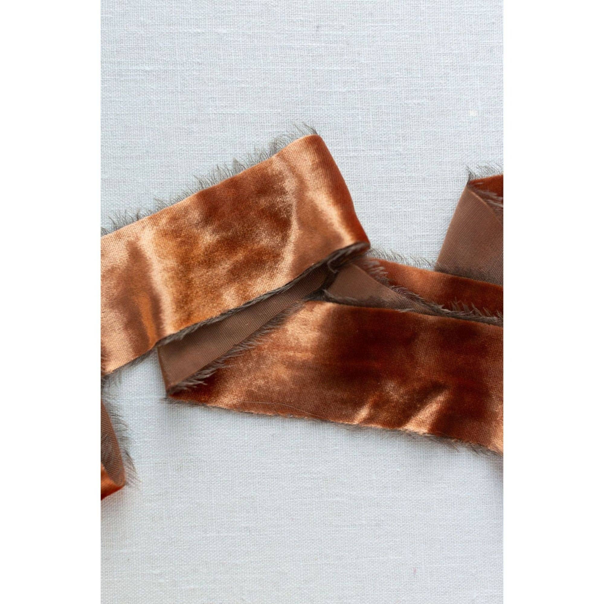 Amore Society – wholesale Ribbon – Gift wrapping – Saddle Brown Silk Ribbon3