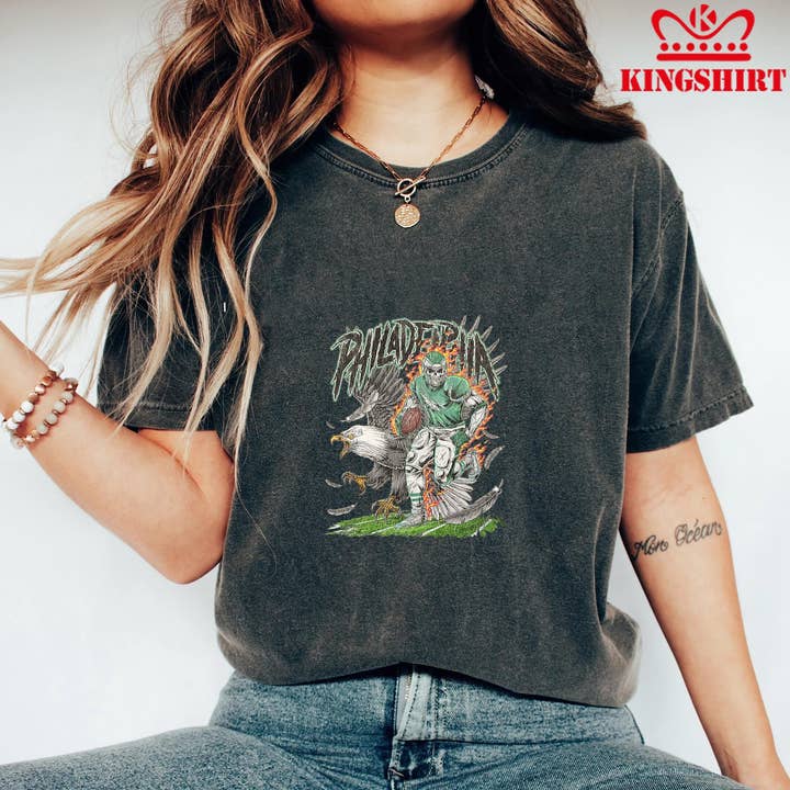 TheKingShirt - Wholesale Graphic Sweatshirt - Women's - Philadelphia Eagles - Unleash the Power of Flight