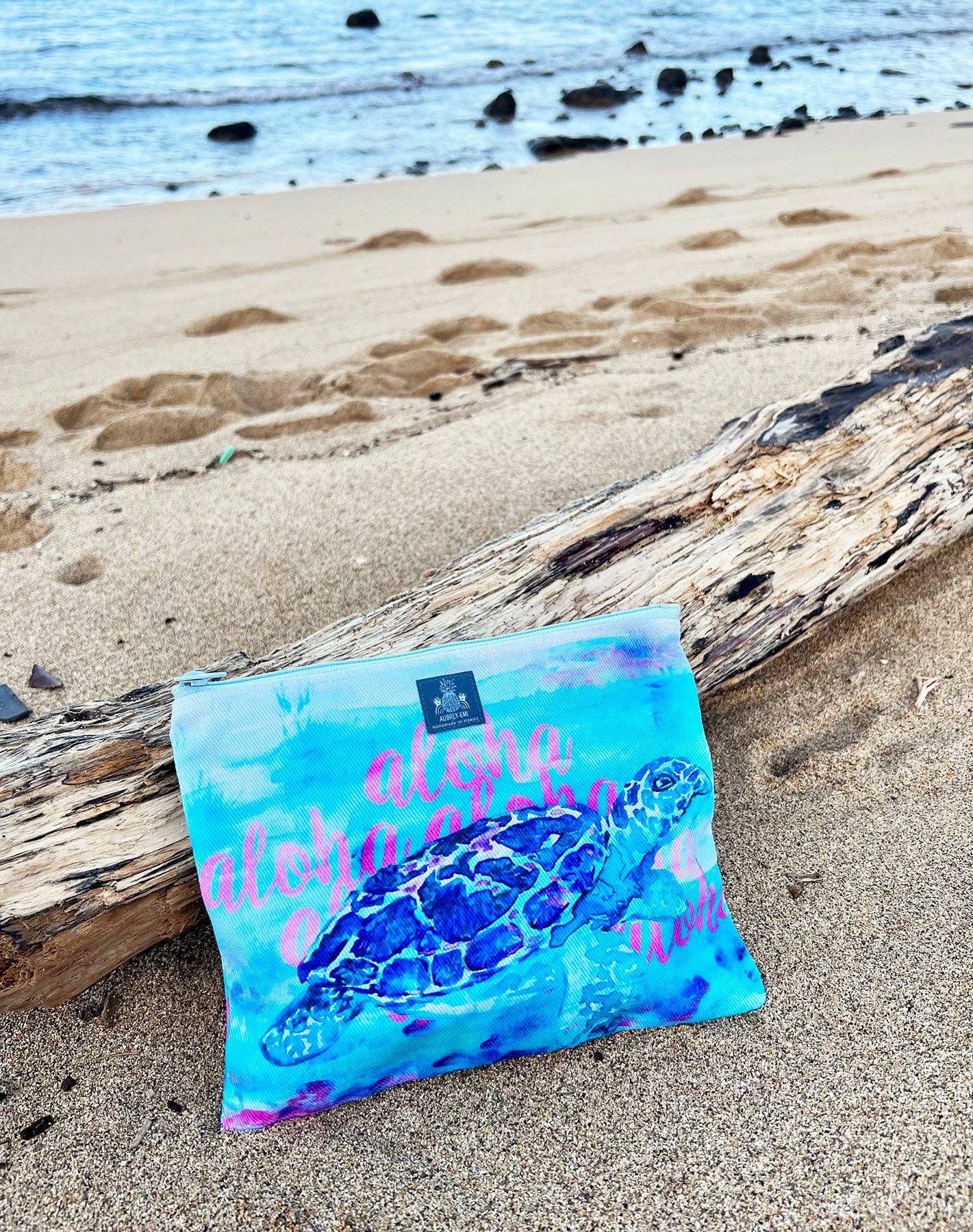 Aubrey Emi Designs - Wholesale Pouch - Women's - Aloha Honu Turtle - Small Pouch or Medium Pouch