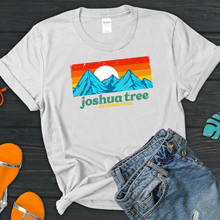 Vivtrek - Wholesale Screen Printed T-Shirt - Women's - Retro Joshua Tree National Park California Souvenirs T-shirt1