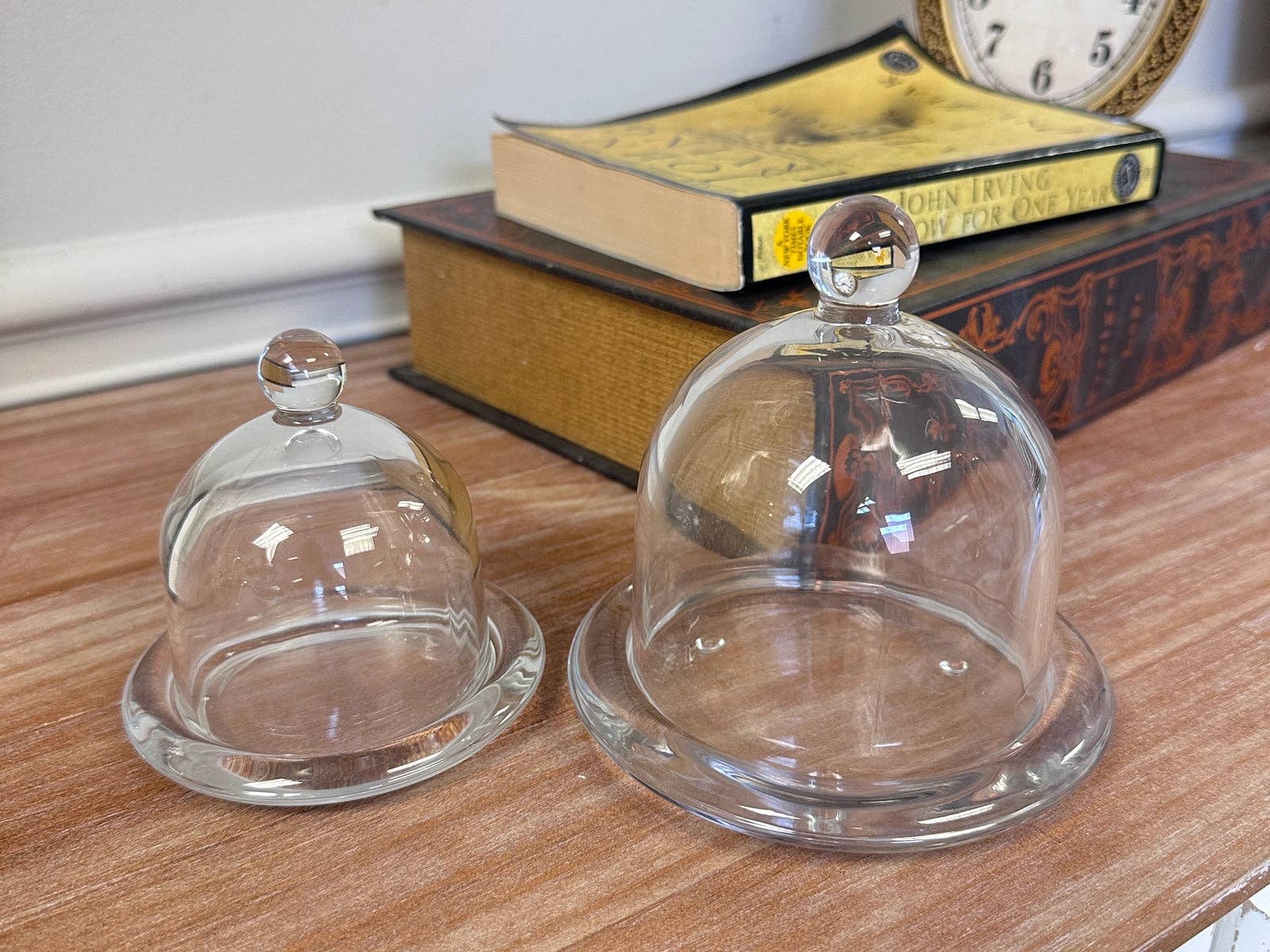 Mothology Home - Vendita all'ingrosso Decorazioni da tavolo - Campana in vetro con base1