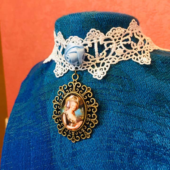 Elysium Pendants – Engroshandel Choker/colliers – Rokoko blondechoker fra 1700-tallet med dronning Marie-Antoinette3