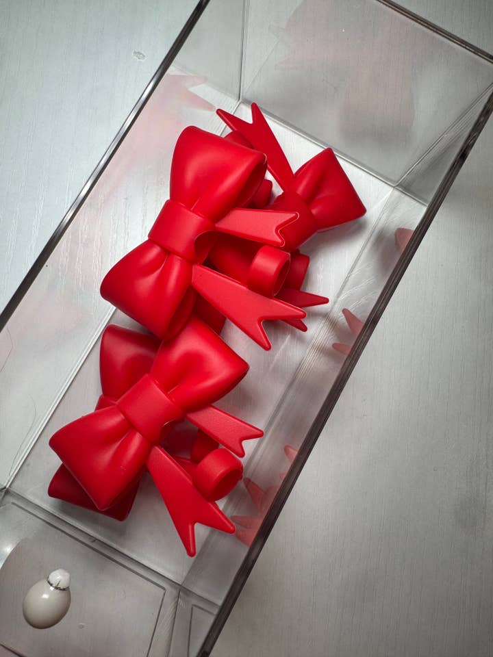 Topper de paille arc 3D - Rouge pour la vente par Sweet Rosewood Boutique