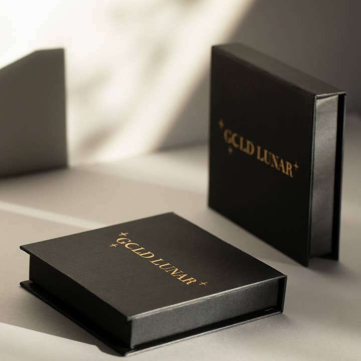 Gold Lunar - Vendita all'ingrosso Collana con ciondolo/pendaglio - Collana Capricorno Placcata in Oro 18k Regalo Personalizzato Zodiacale