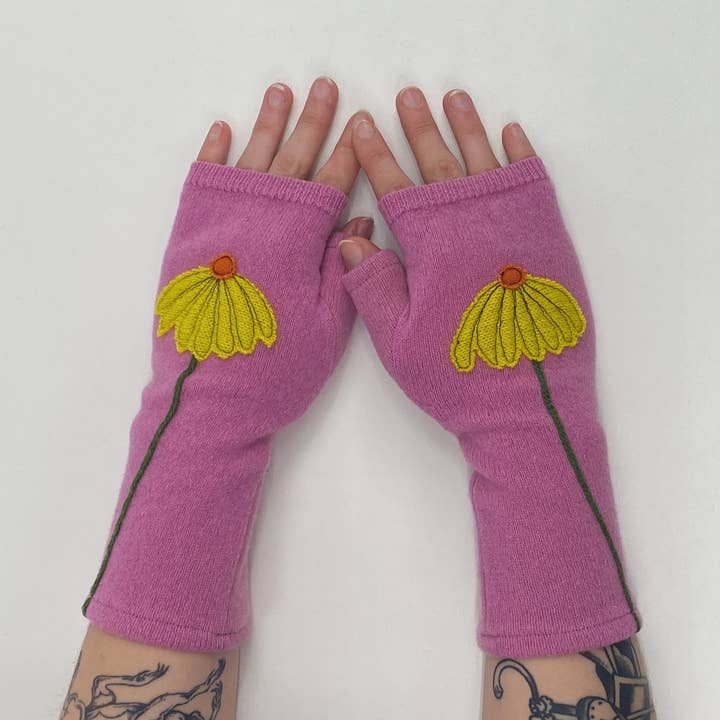 Sardine Clothing Co. - Wholesale Gloves - Women's - Fingerless Cashmere Gloves-Coneflower1