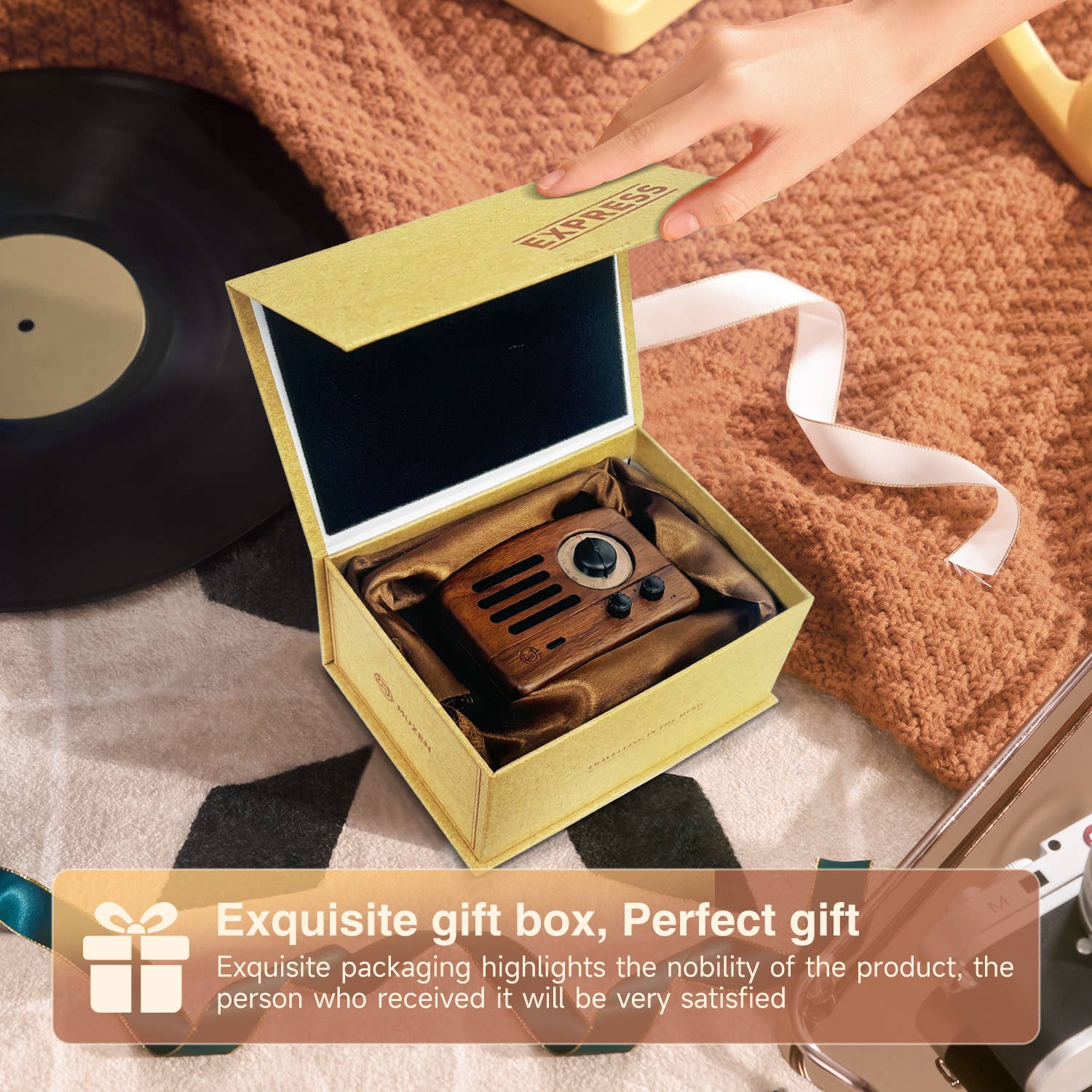 Walnutwood MUZEN OTR Wood and Utopia Retro Portable FM Radio Bluetooth for wholesale on Faire11