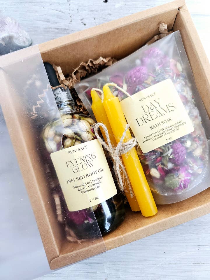 Mother's Day Bath Gift Set - Floral Bath Soak & Infused Oil for wholesale by Lux&Lou