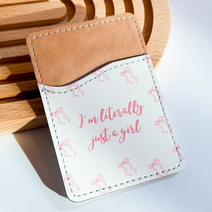 Soy Literalmente Solo Una Chica Soporte para Tarjetas de Teléfono y Cartera para venta al por mayor de Peach Dust Collective