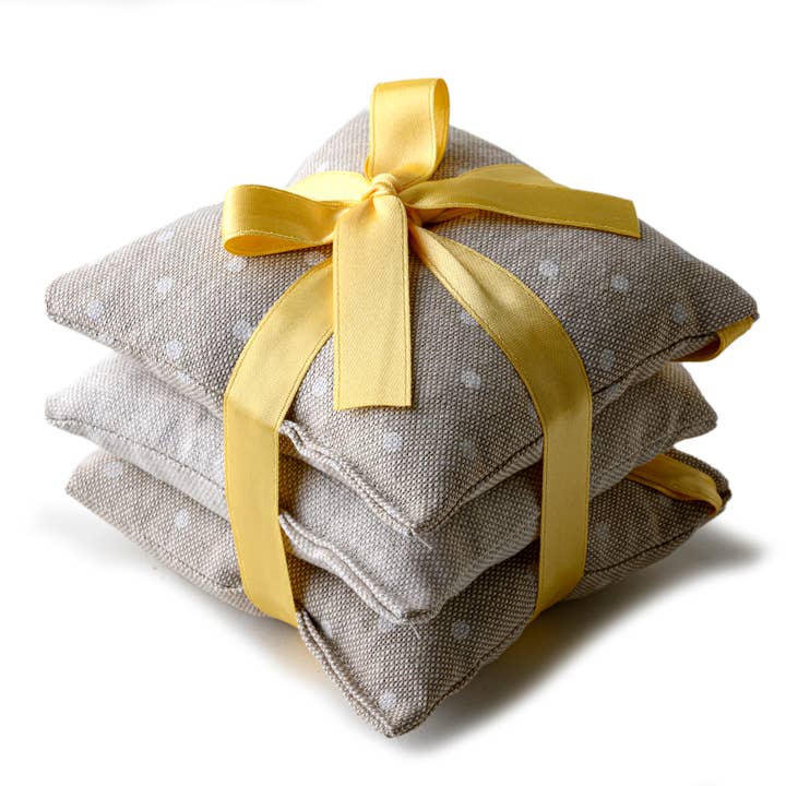 VANILLA SCENTED SACHET - SQUARE TIC-TAC-TOE FORMAT for wholesale by ANTICHE FRAGRANZE