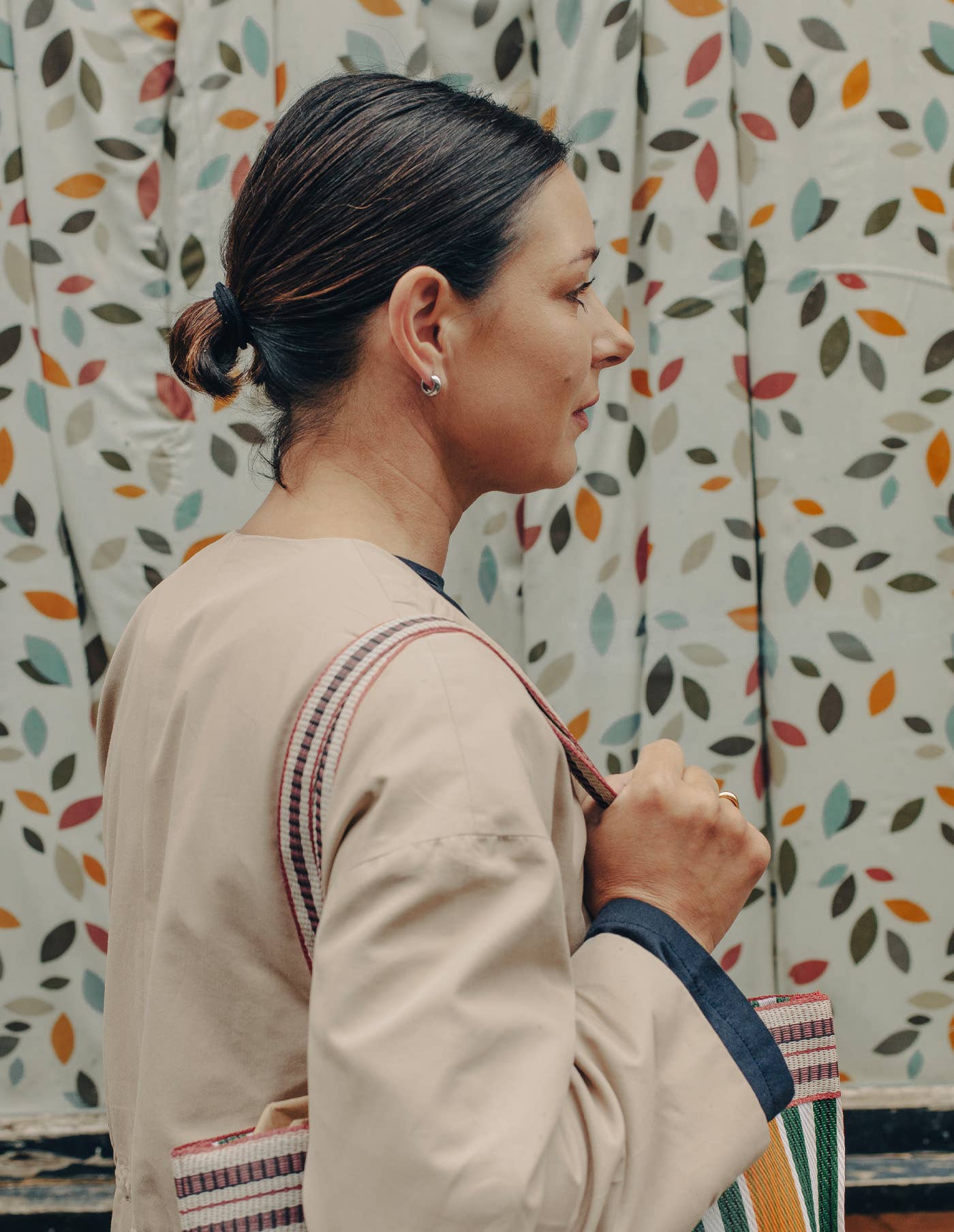 Nordic Muse – Engroshandel Hoops – Sølv Small Leverback Bold Hoop Øreringe, Vandtæt3