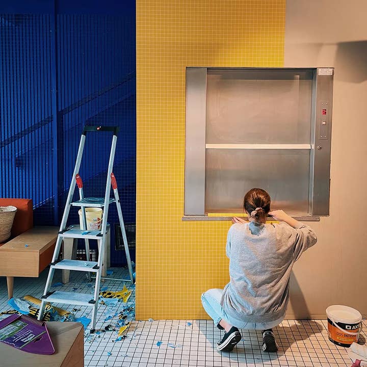 À Carreaux - Wholesale Wallpaper - YELLOW Wallpaper with small white squares5