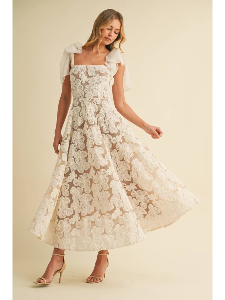 Klesis - Wholesale Dress - Women's - ID8989 3D TEXTURED LACE STRUCTURED A-LINE MIDI DRESS