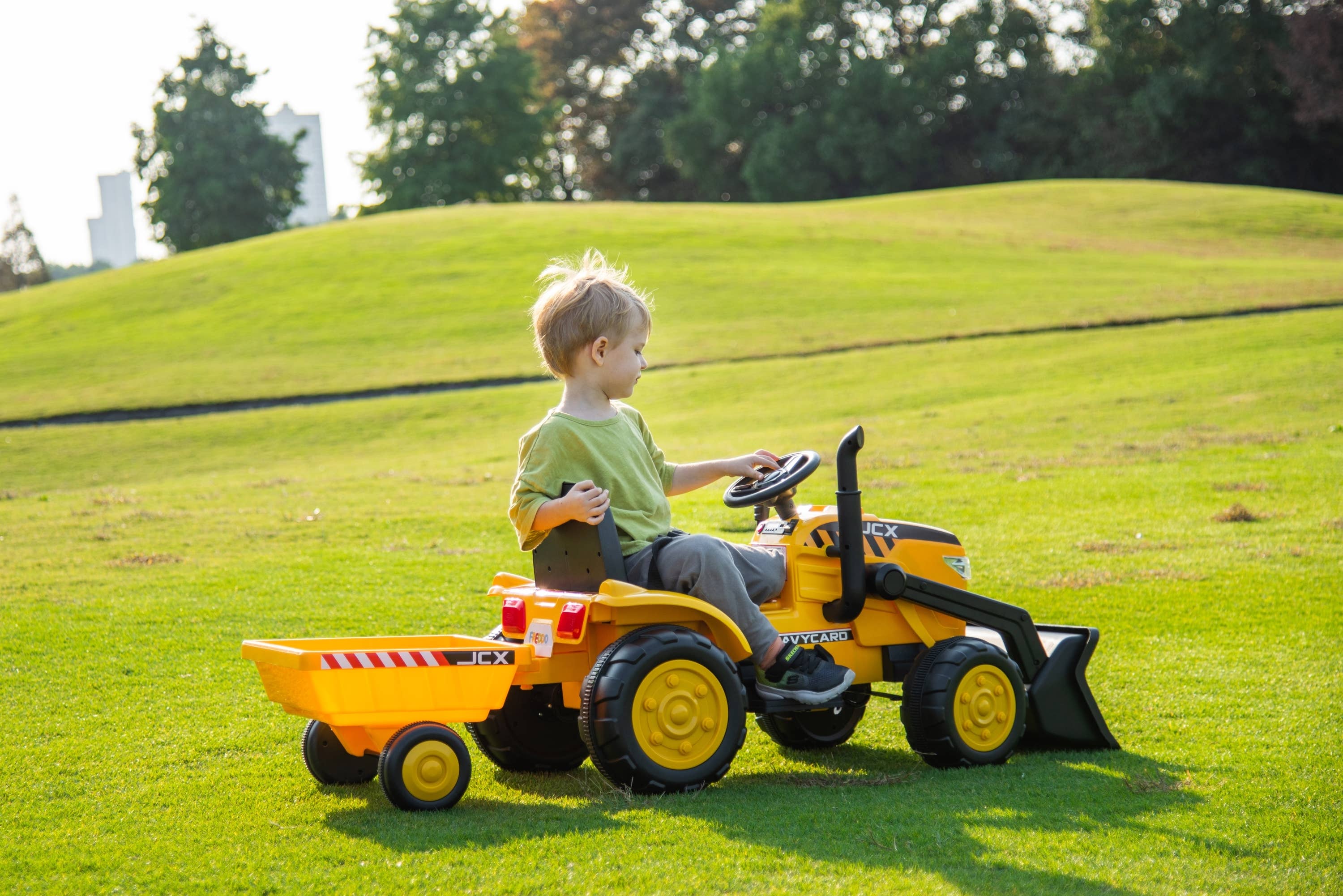 Yellow 12V Freddo Excavator 1 Seater Ride on for Kids for wholesale on Faire9