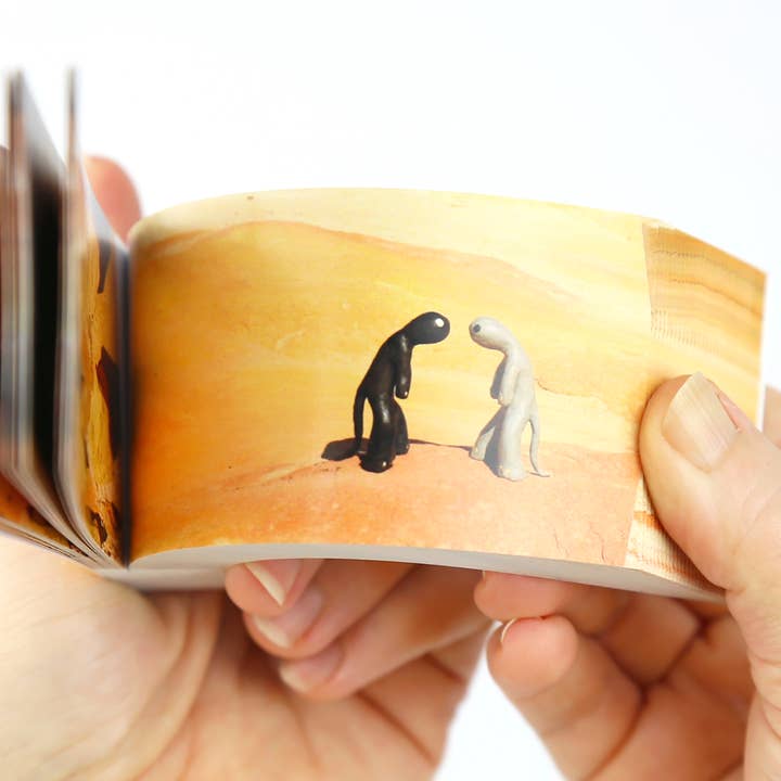 Flipboku - Wholesale Display Book - Muedra Flipbook8