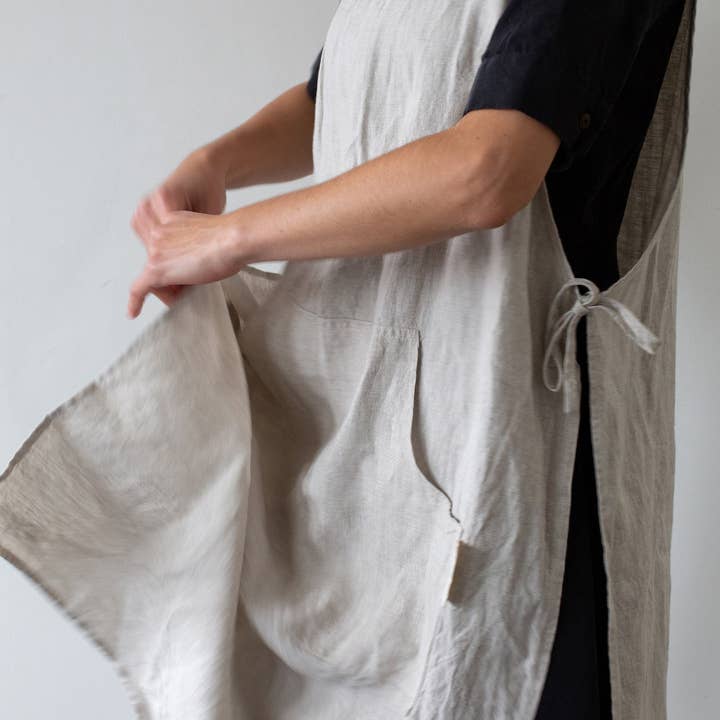 confetti mill - Wholesale Apron - Linen Gardener Apron - Oatmeal1