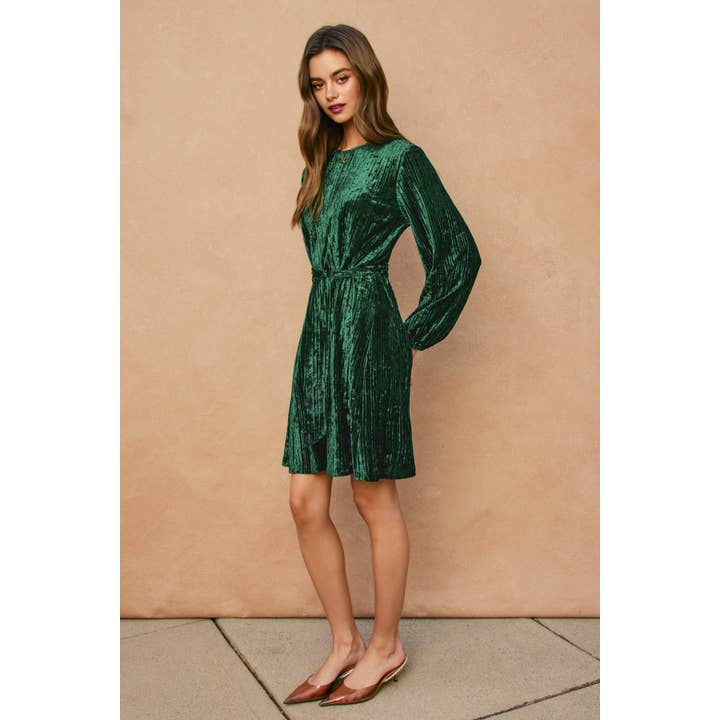 Dress Forum - Vendita all'ingrosso Vestito - Donna - Abito con cintura a fusciacca con scollo alto in velluto1