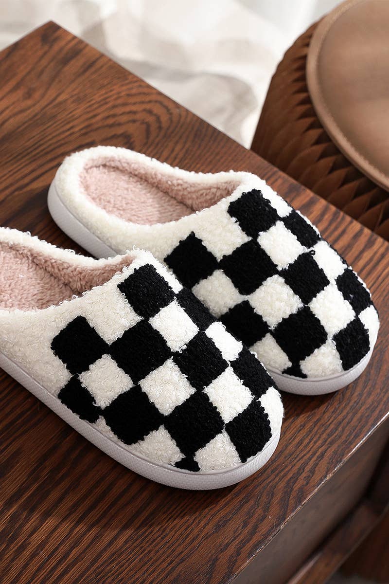 42POPS - Wholesale Slippers - Women's - `.SI-26824 Cute novelty soft plush cozy slippers (size L/XL)3