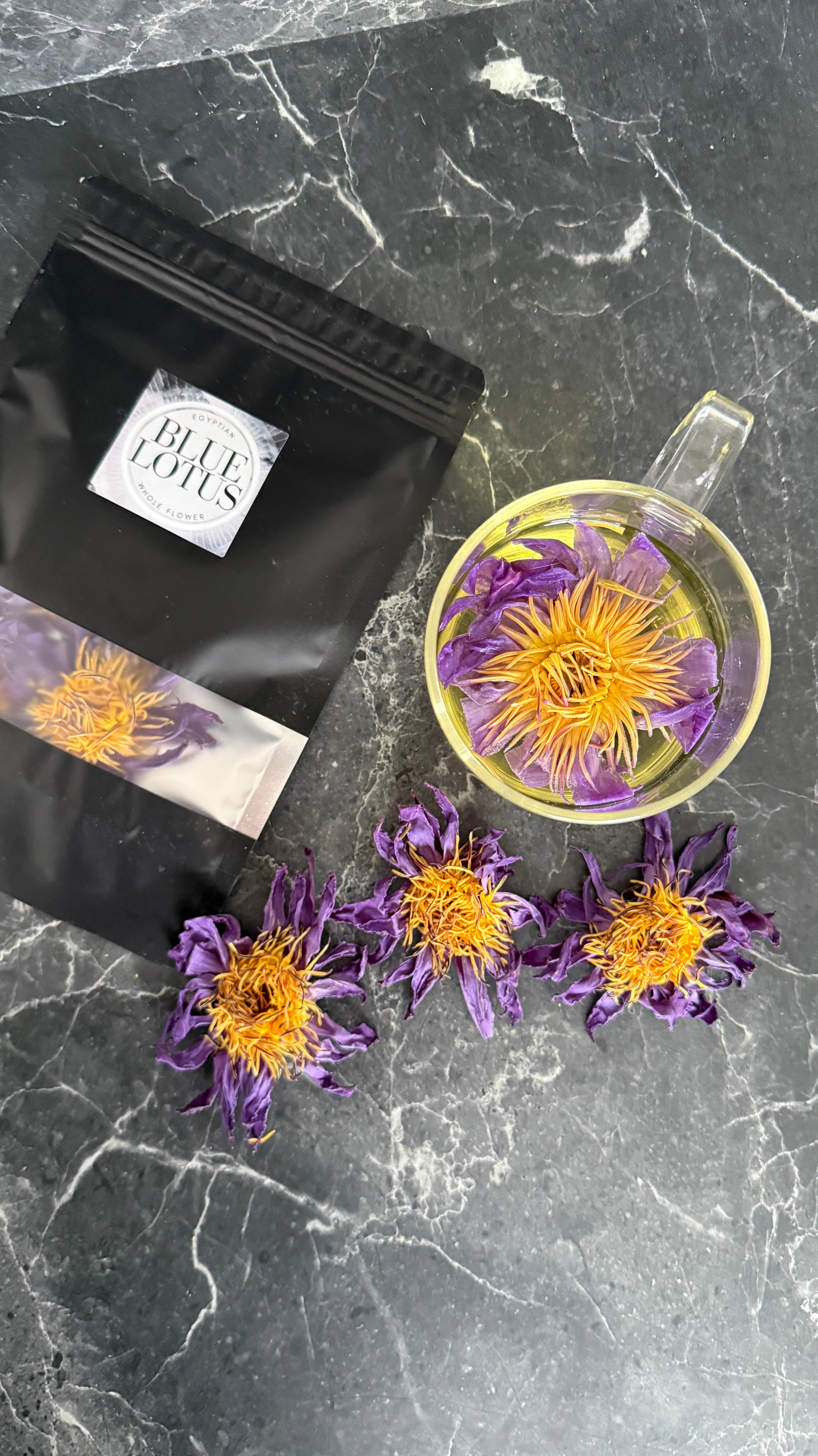 Lunar Herbals – Engroshandel Løs te – 3 hele egyptiske blå lotusblomster – håndplukkede0