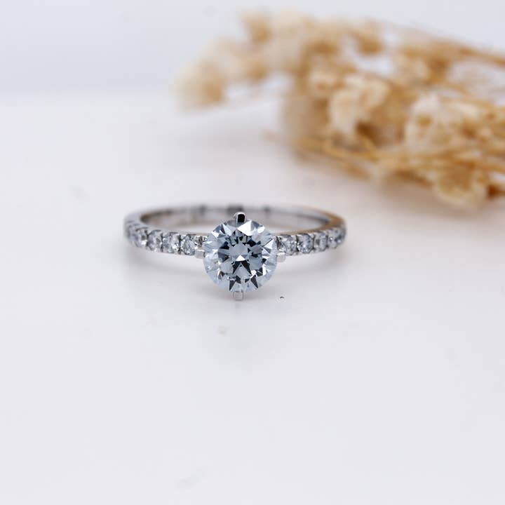Diamond Solitair Engagement Ring – 0.93ct and other Purchase Wholesale ring setting without stones. Free Returns & Net 60 Terms on Faire trending on Faire.